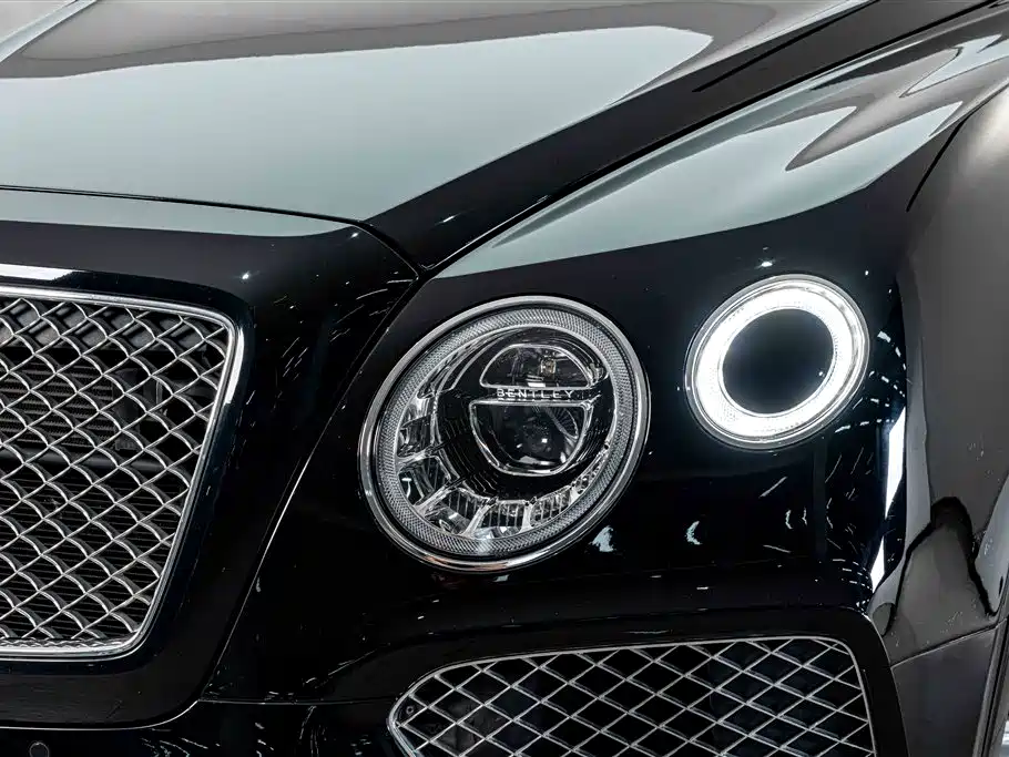 Bentley Bentayga — миниатюра 4