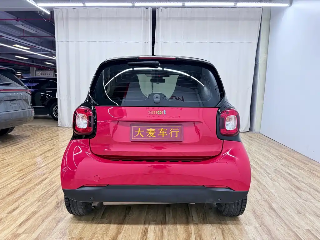 smart Smart Fortwo — миниатюра 9