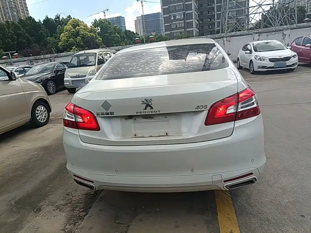 Peugeot 408 — миниатюра 6