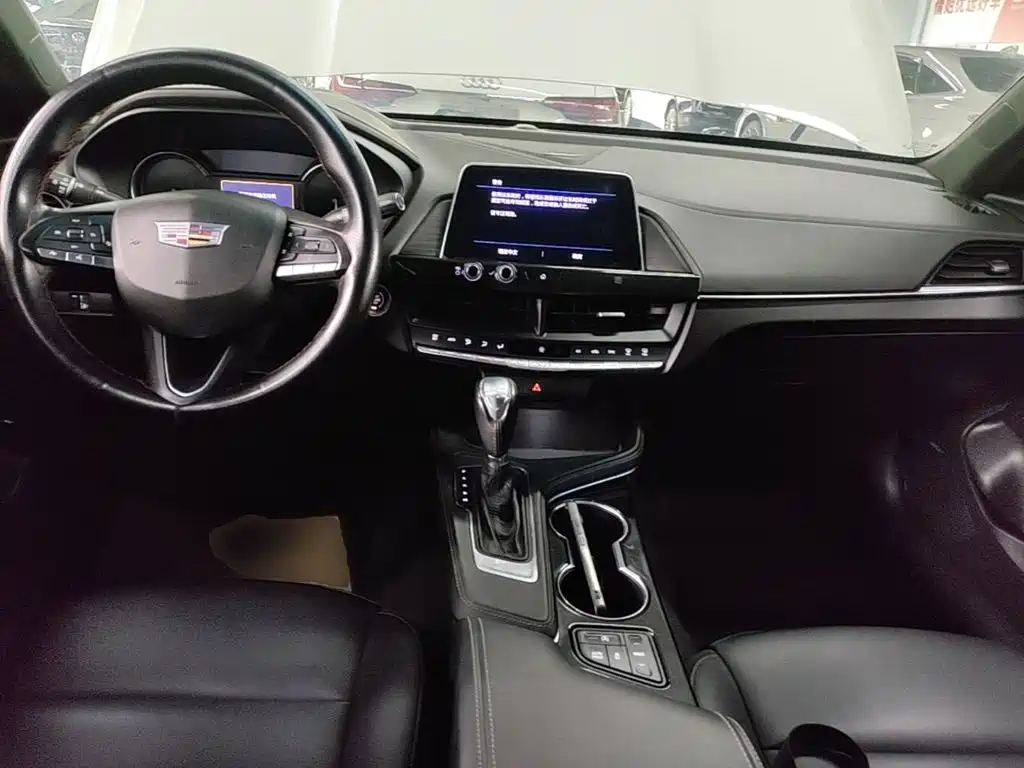 Cadillac CT4 — миниатюра 10