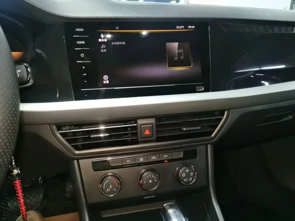 Volkswagen Lavida — миниатюра 13