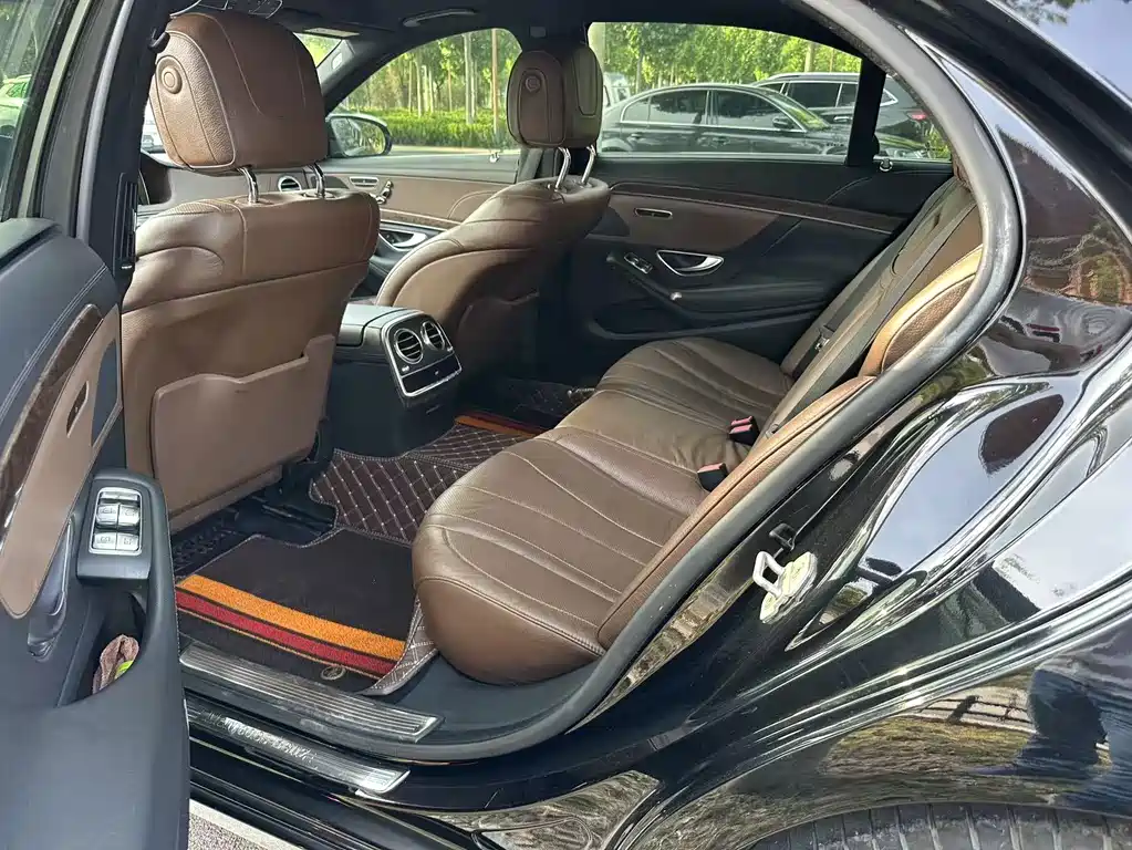 Mercedes-Benz S-Class — миниатюра 6
