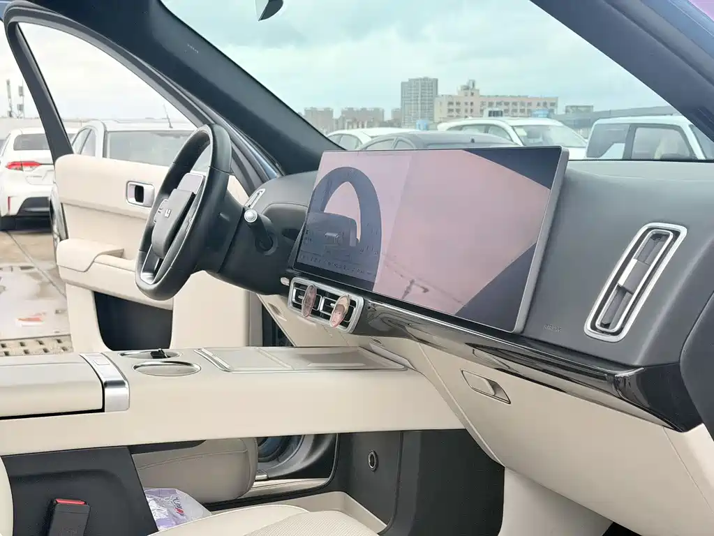 Li Auto Li L8 — миниатюра 8
