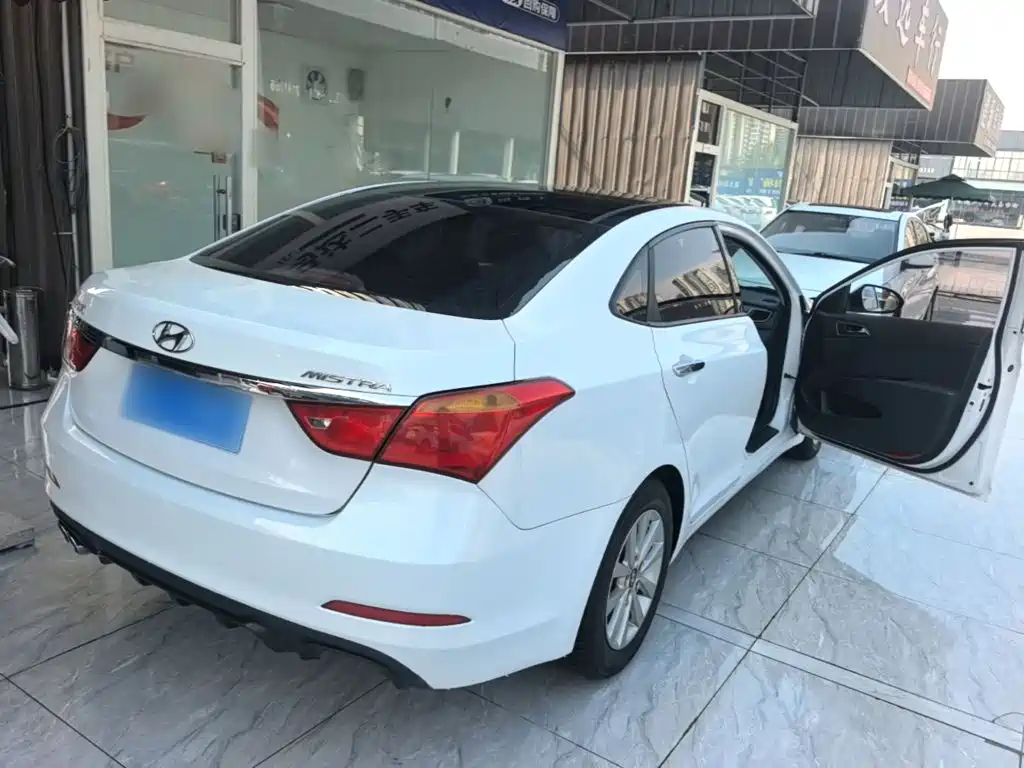 Hyundai Mistra — миниатюра 7