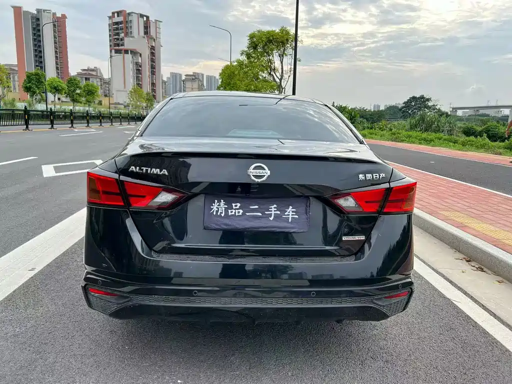 Nissan Teana — миниатюра 5