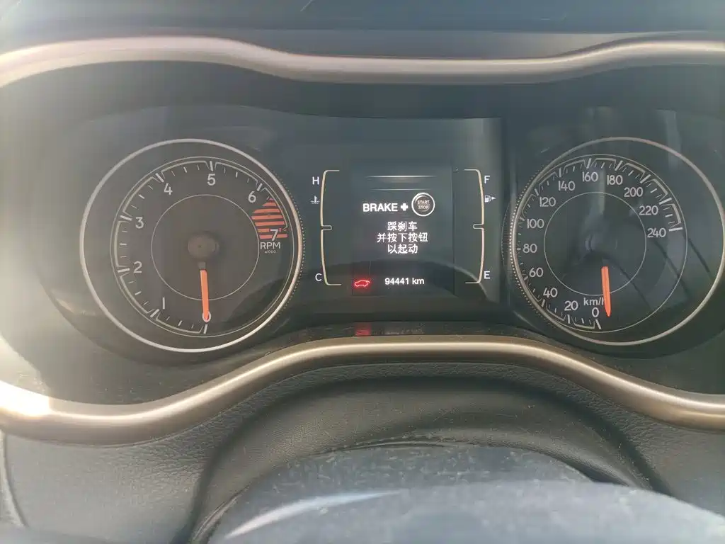 Jeep Cherokee — миниатюра 12