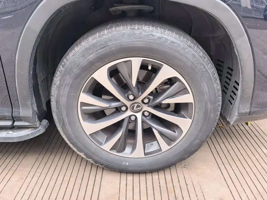 Lexus RX — миниатюра 6