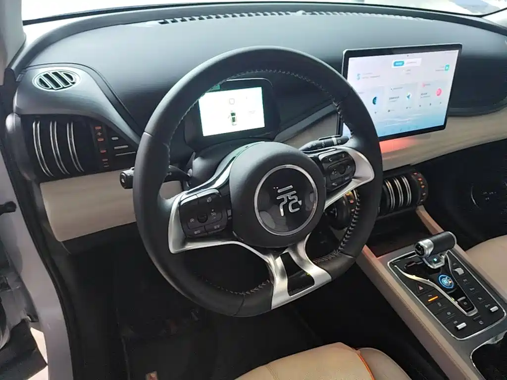 BYD Yuan Plus — миниатюра 11