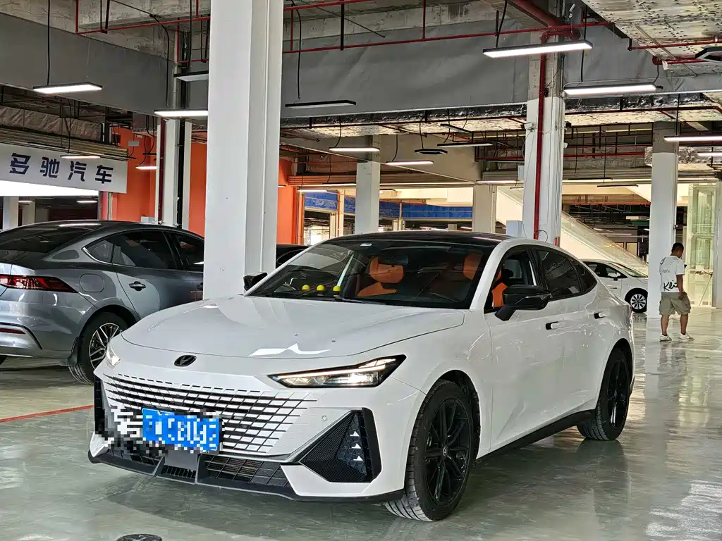 Changan UNI-V 2023