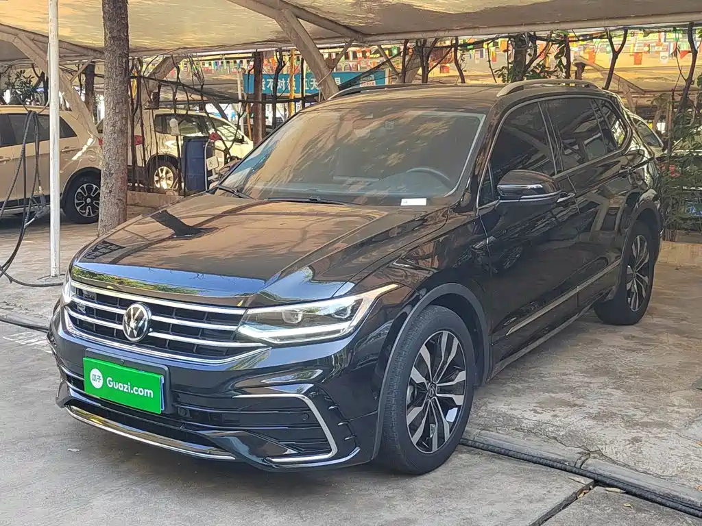 Volkswagen Tiguan L — миниатюра 2