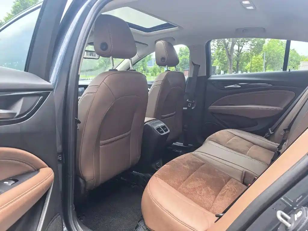 Buick Regal — миниатюра 7