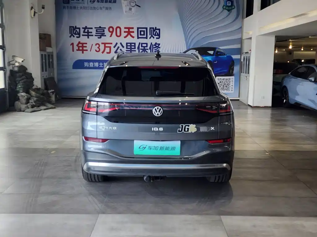 VOLKSWAGEN ID.6 X