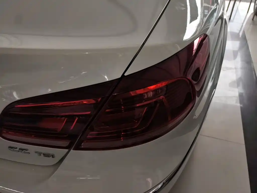 Volkswagen CC — миниатюра 8