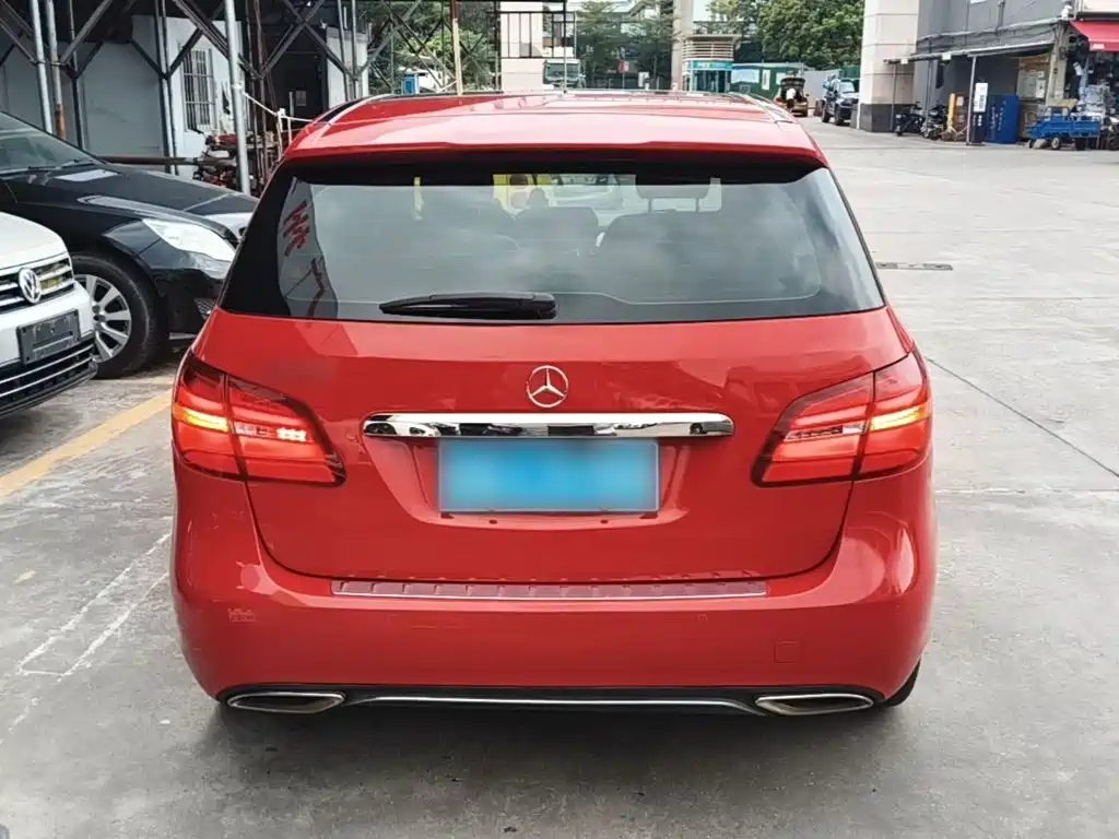 Mercedes-Benz B-Class — миниатюра 6