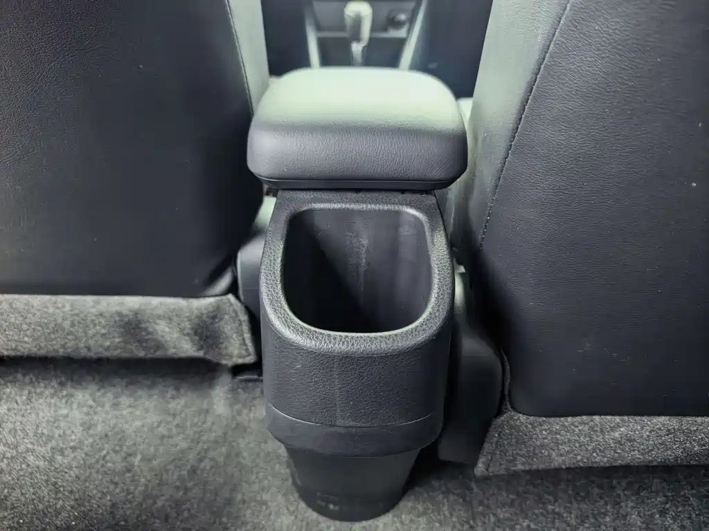 Toyota Yaris L — миниатюра 14