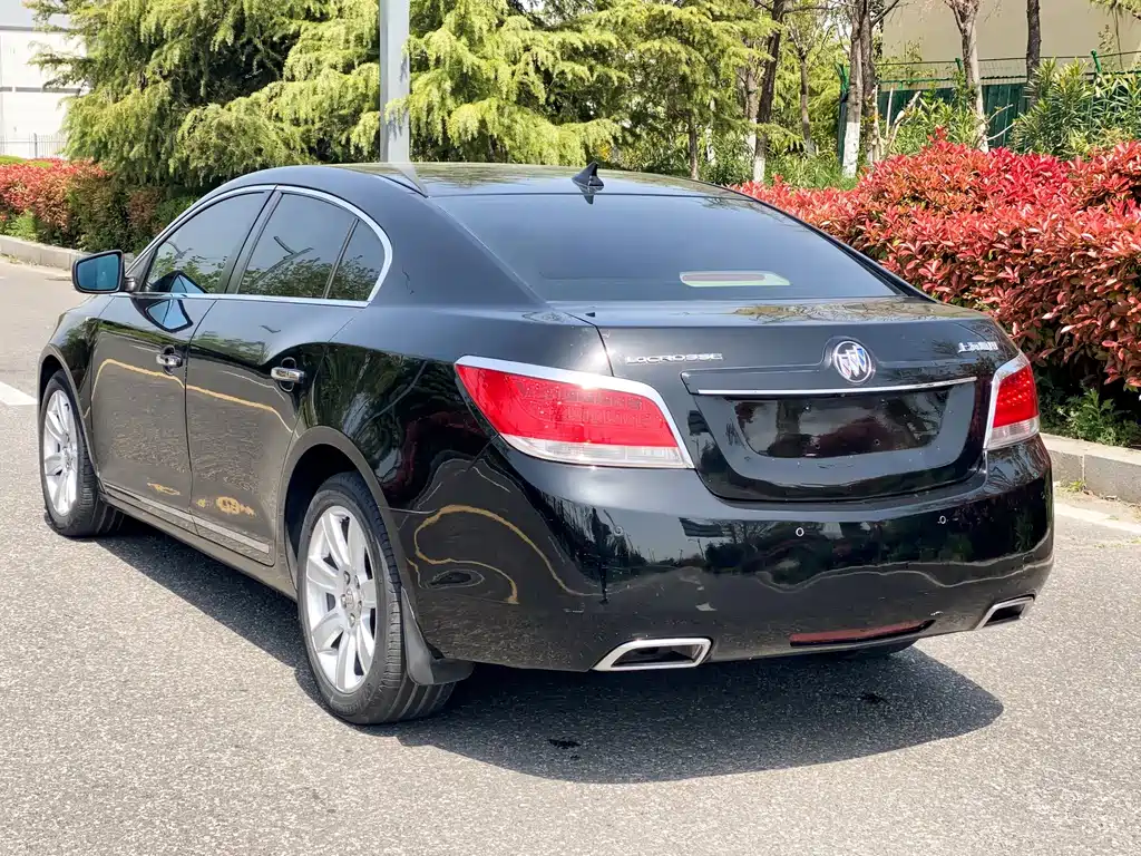 Buick LaCrosse — миниатюра 7