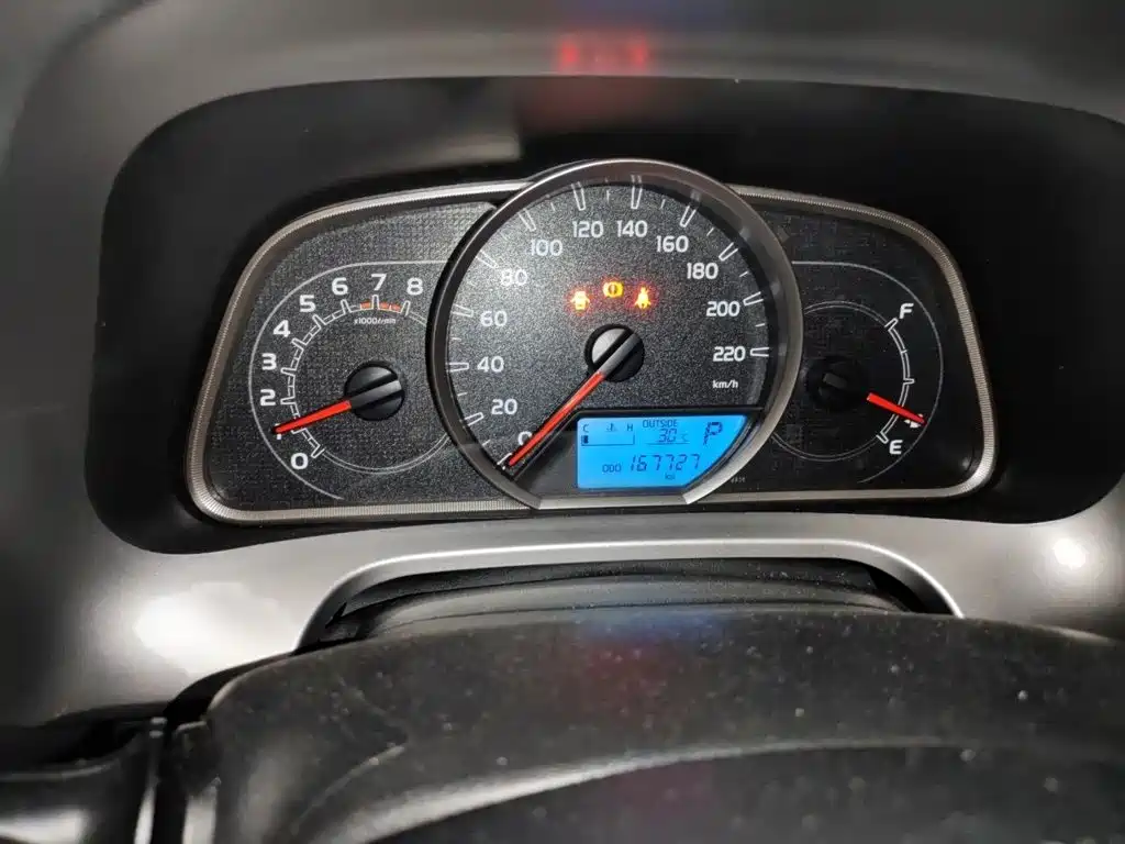 Toyota RAV4 — миниатюра 4