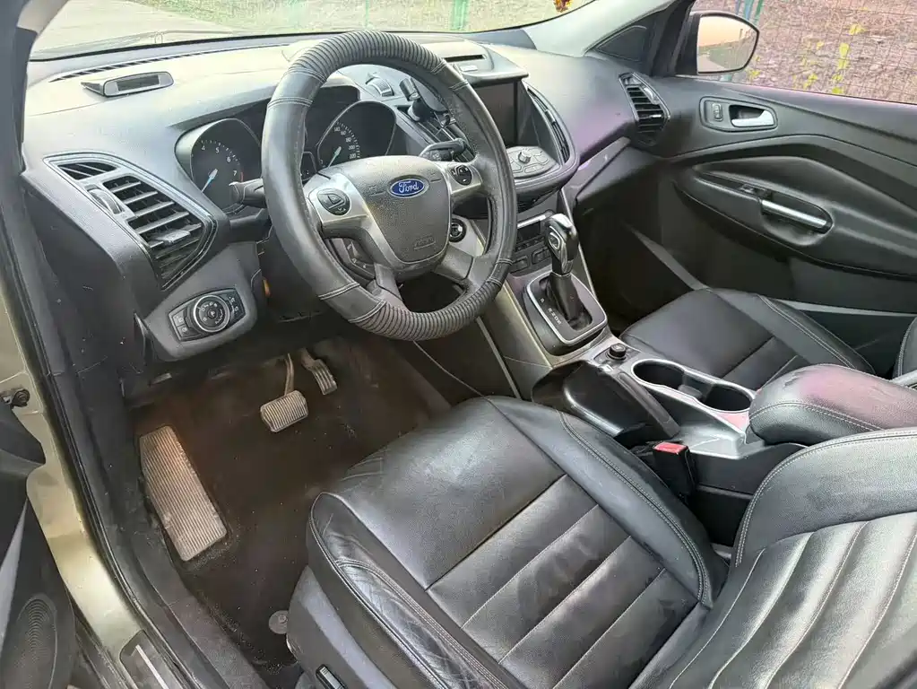 Ford Kuga — миниатюра 6