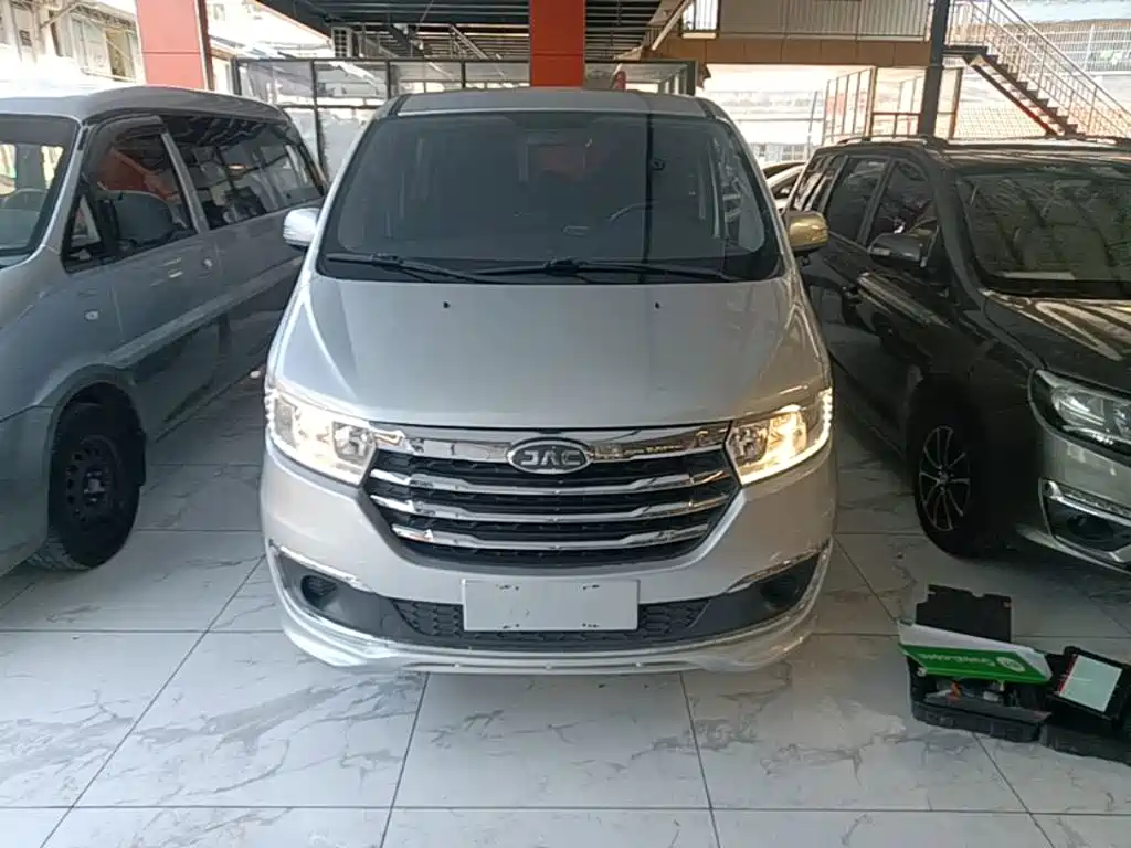 JAC Refine Refine M3 — миниатюра 3