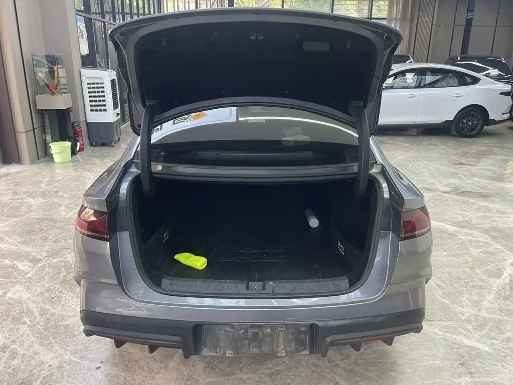BYD Qin L — миниатюра 8
