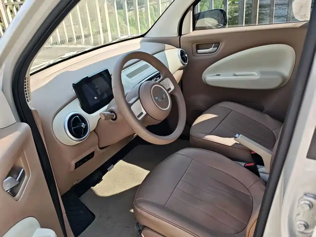 Wuling MINIEV — миниатюра 4