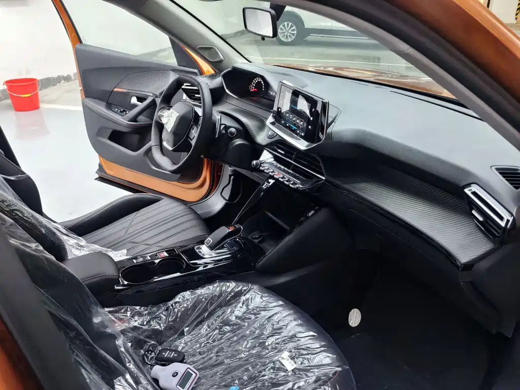 Peugeot 2008 — миниатюра 20