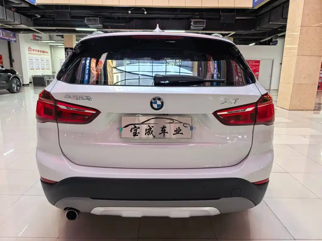 BMW X1 — миниатюра 4