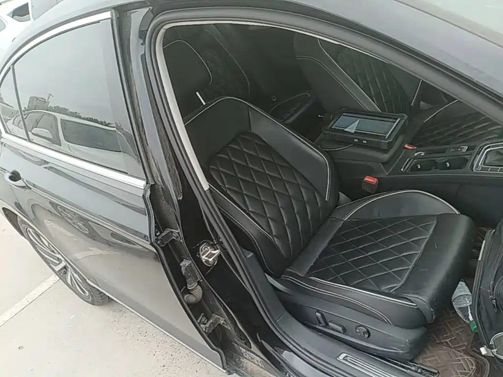 Volkswagen 迈腾 PHEV — миниатюра 25