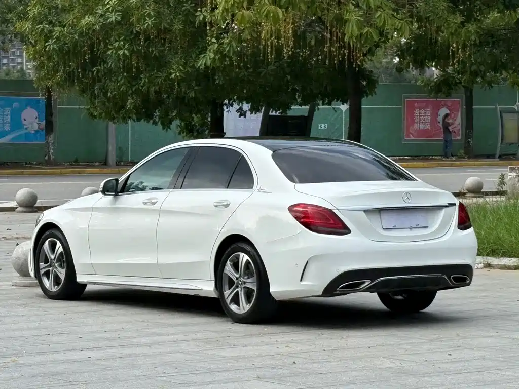 Mercedes-Benz C-Class — миниатюра 20