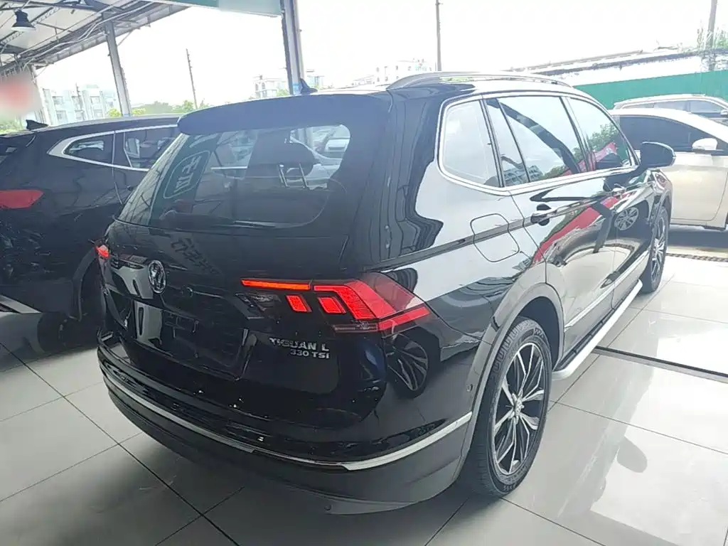 Volkswagen Tiguan L — миниатюра 7