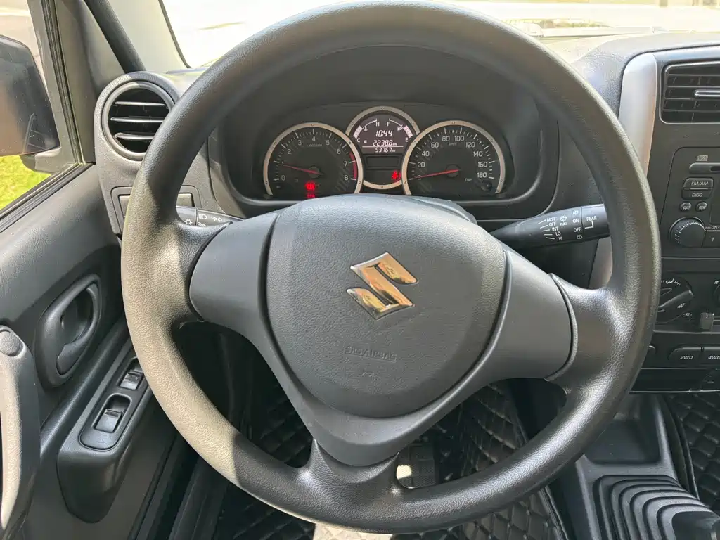 Suzuki Jimny — миниатюра 11