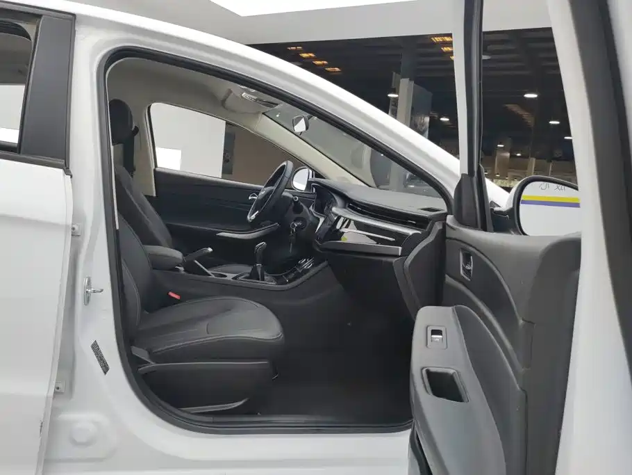Chery Arrizo 5 — миниатюра 8