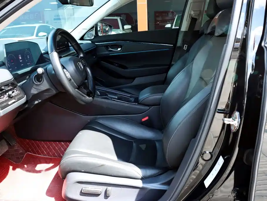 Honda Accord — миниатюра 12