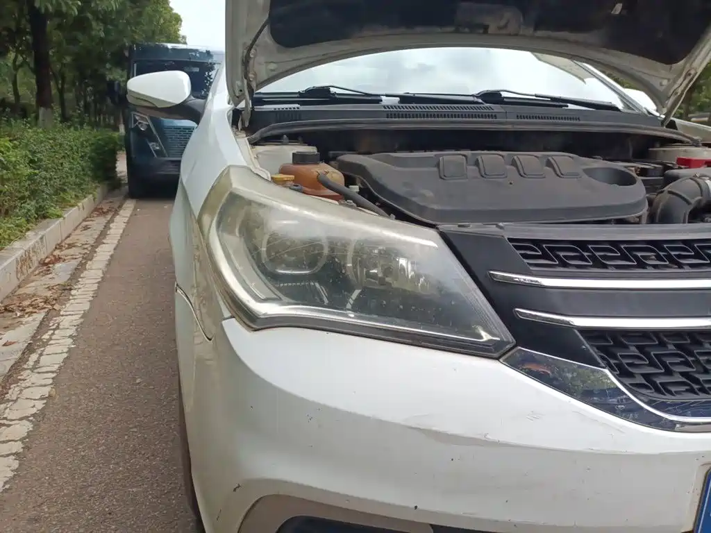 Geely King Kong — миниатюра 7