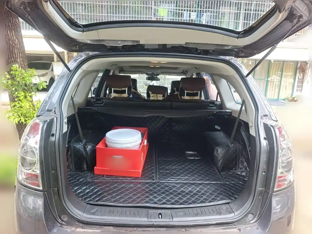 Chevrolet Captiva — миниатюра 10