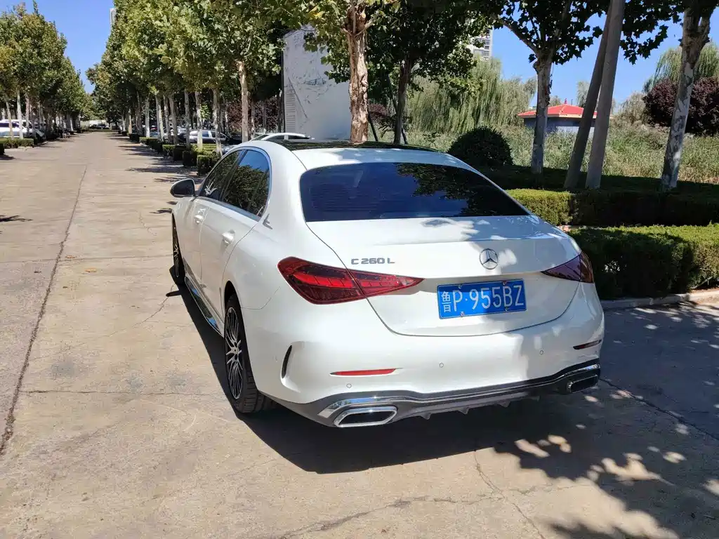 Mercedes-Benz C-Class — миниатюра 19