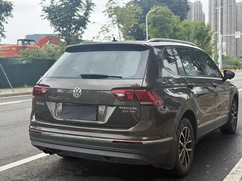 Volkswagen Tiguan L — миниатюра 5