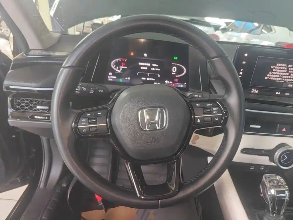 Honda Inspire — миниатюра 11