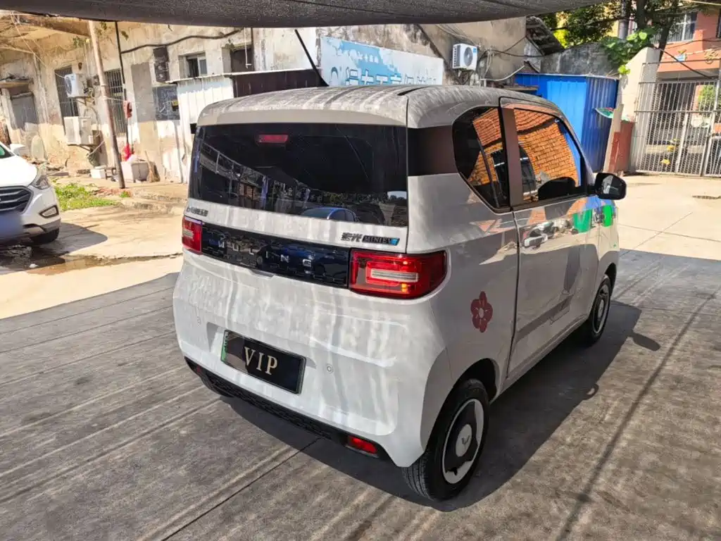 Wuling MINIEV — миниатюра 7