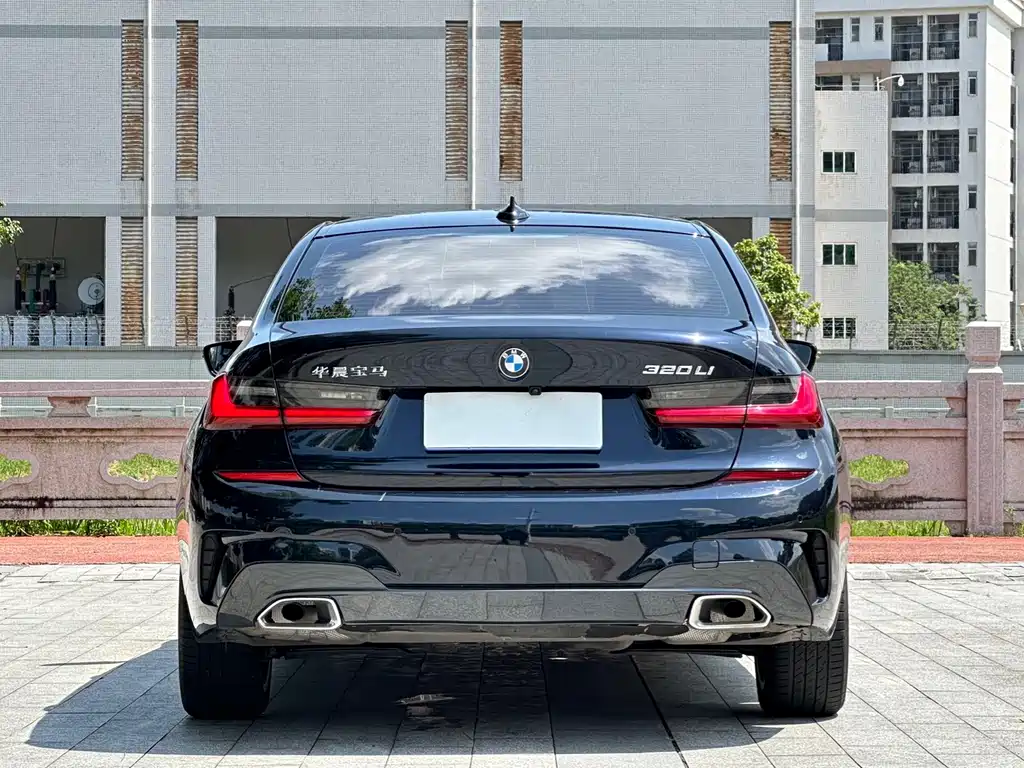BMW 3 Series - фото 7