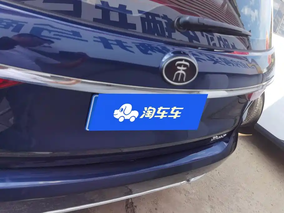 BYD MAX — миниатюра 4