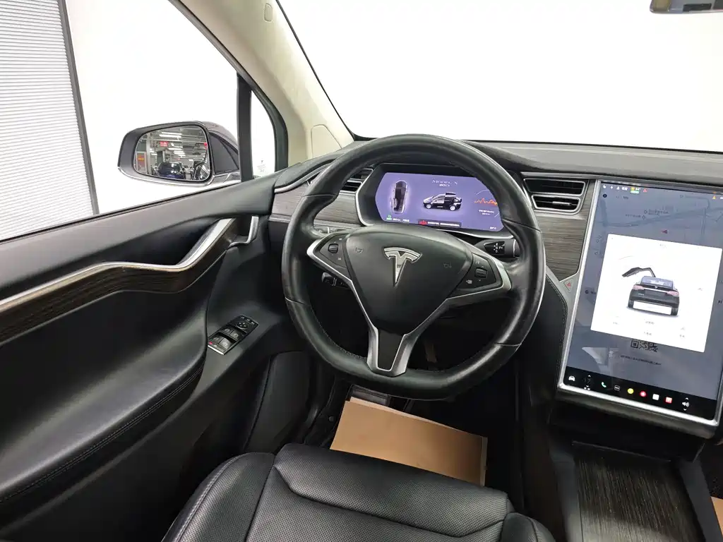Tesla Model X — фотографии объявления, Фото 40