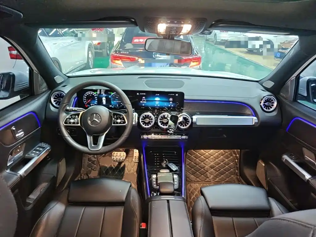Mercedes-Benz GLB — миниатюра 10