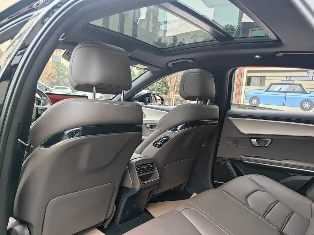 BYD Han — миниатюра 8