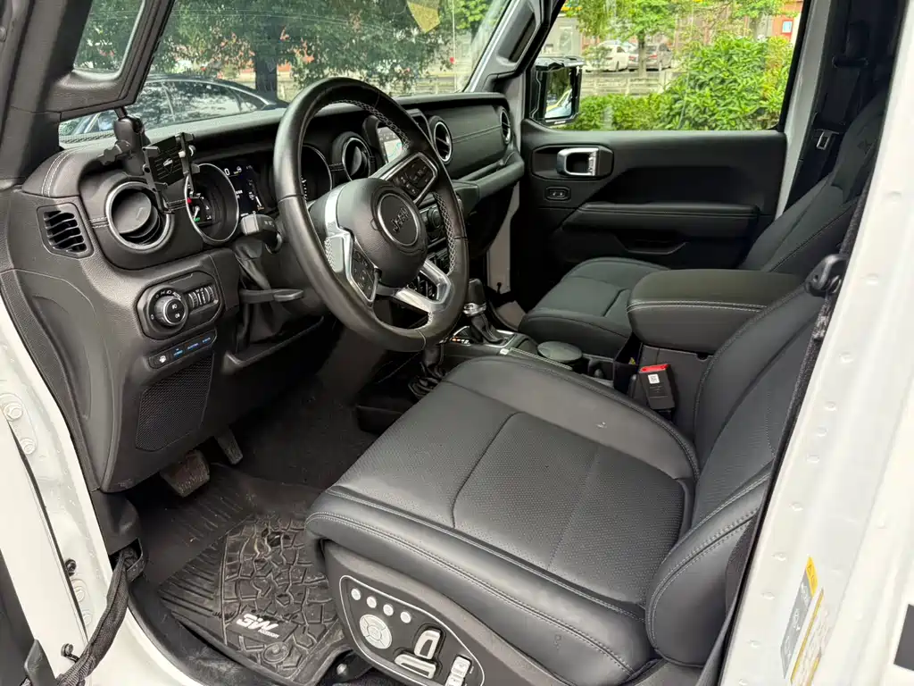 Jeep Wrangler PHEV — миниатюра 6