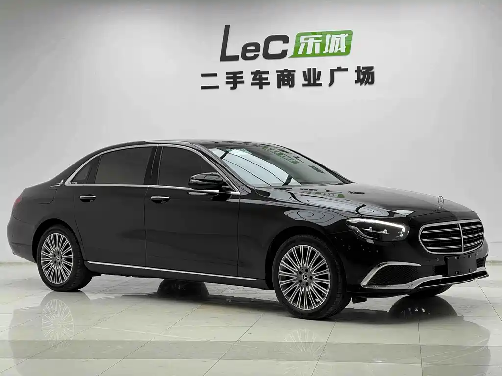 Mercedes-Benz E-Class — миниатюра 2