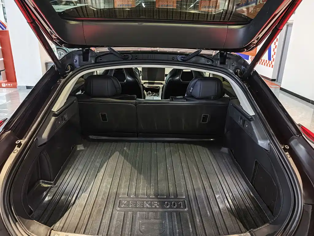 ZEEKR EXTREME KRYPTON 001