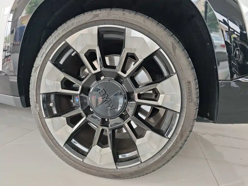 BMW XM — миниатюра 4