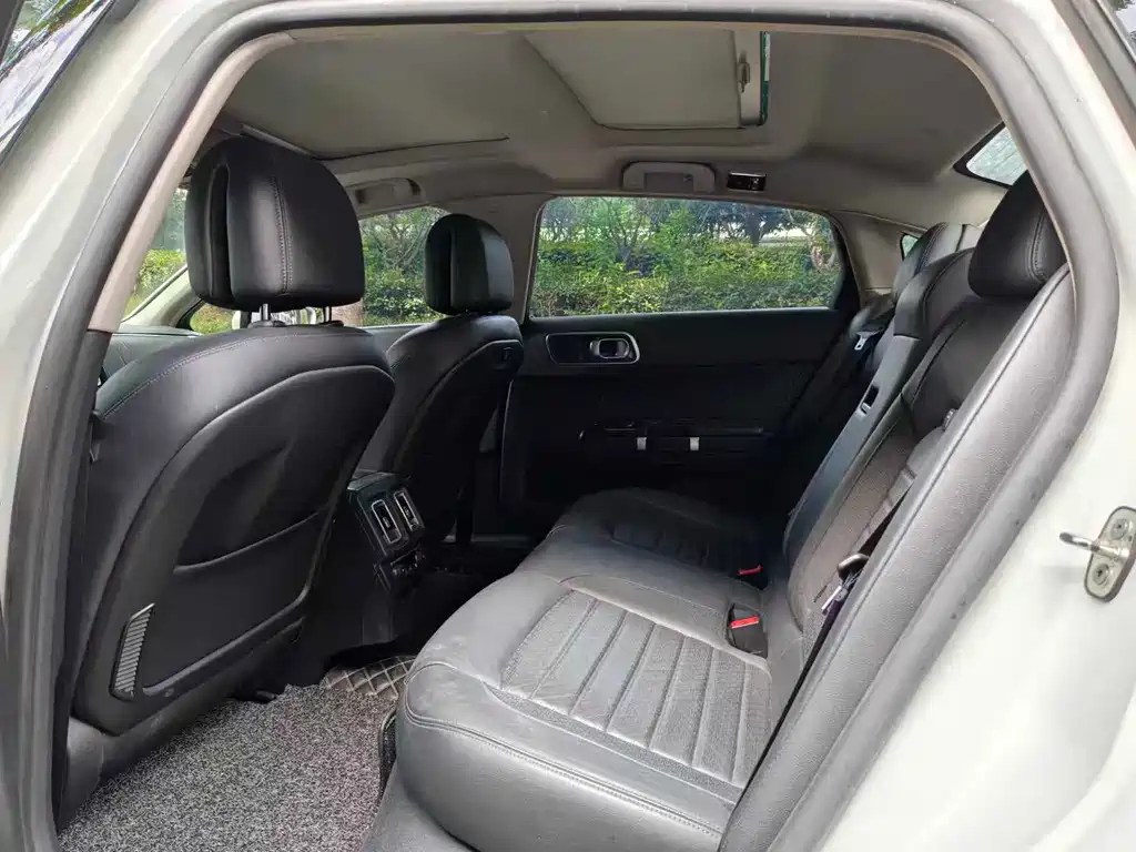 Citroen C6 — миниатюра 6