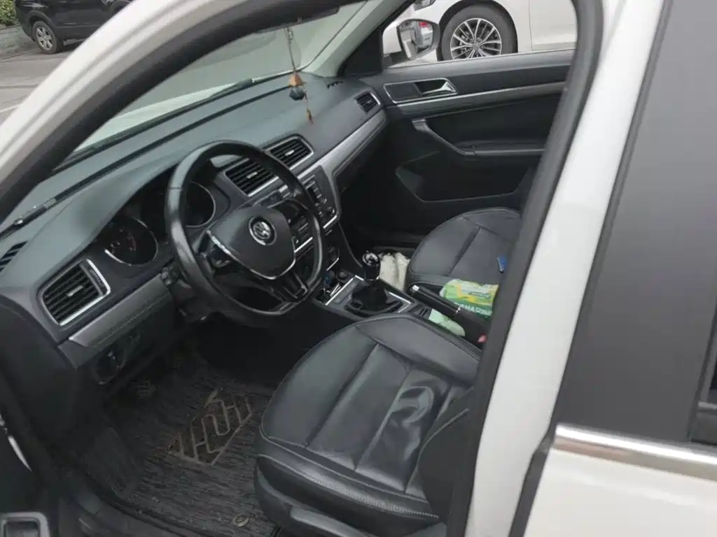 Volkswagen Lavida — миниатюра 11